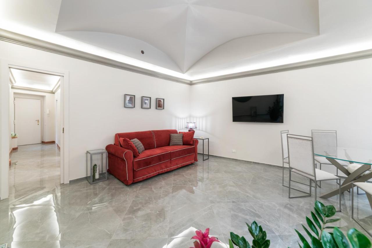 Bmga L Viapaola43 Palace 로마 외부 사진